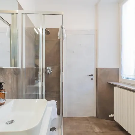 La Casa Di Nino By Rent All Como Exterior photo